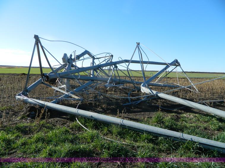 image for item J5159 1992 Valley 6000 center pivot system