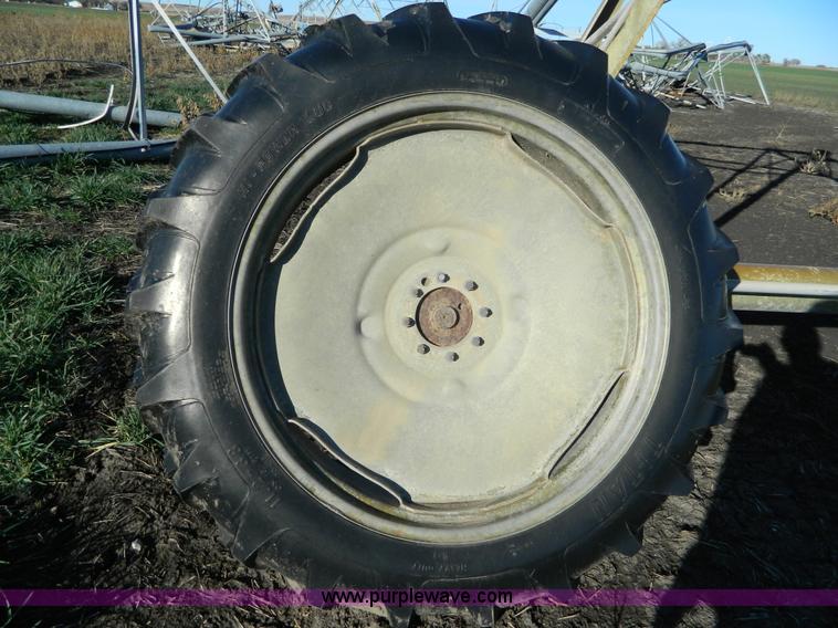 image for item J5159 1992 Valley 6000 center pivot system