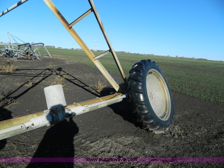 image for item J5159 1992 Valley 6000 center pivot system