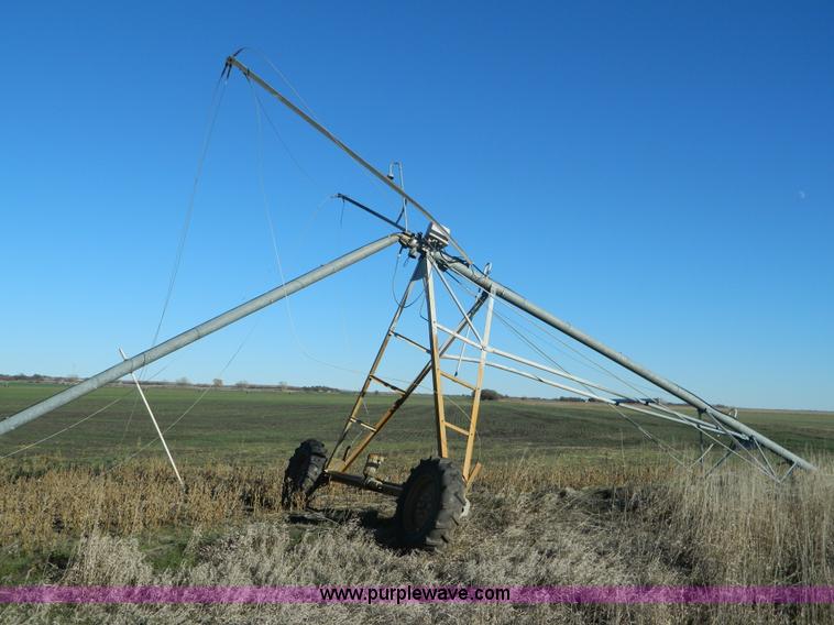 image for item J5159 1992 Valley 6000 center pivot system