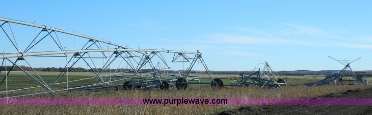 image for item J5159 1992 Valley 6000 center pivot system