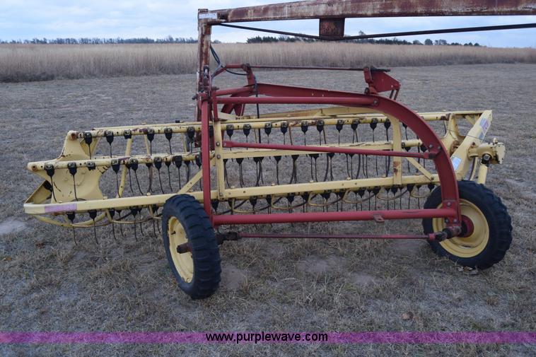 image for item K4909 (2) New Holland hay rakes