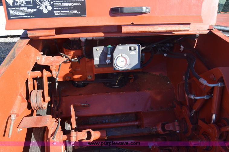 image for item K5756 Massey-Ferguson 9192 swather rotary head