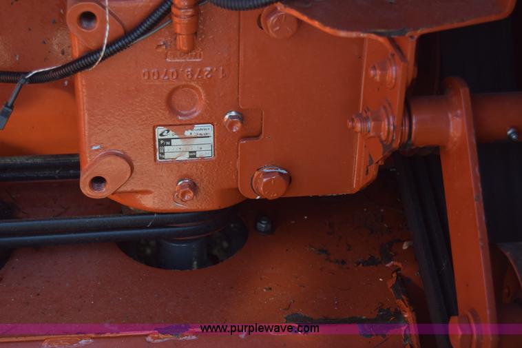 image for item K5756 Massey-Ferguson 9192 swather rotary head