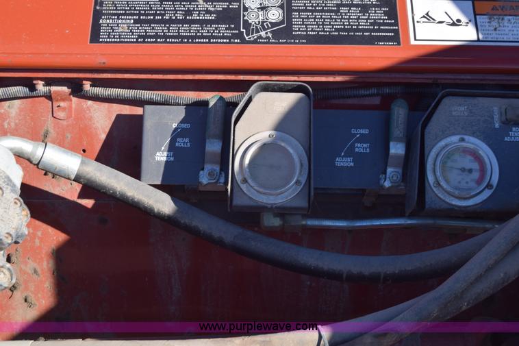 image for item K5757 Massey-Ferguson 9145 swather sickle head