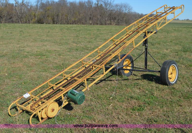 image for item K7596 Square bale conveyor