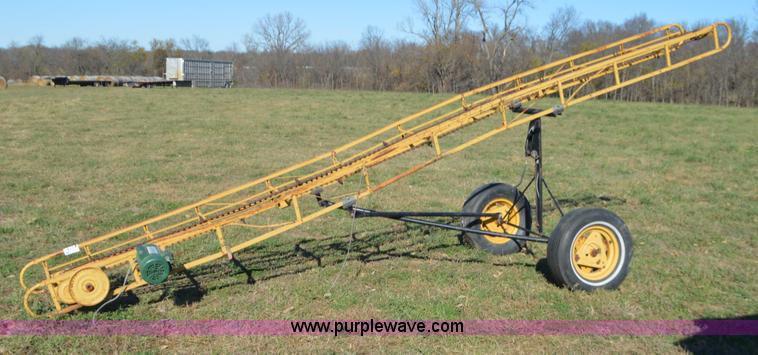 image for item K7596 Square bale conveyor