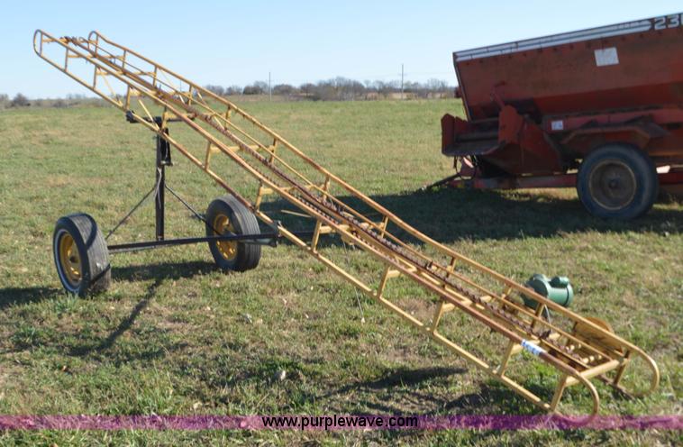 image for item K7596 Square bale conveyor