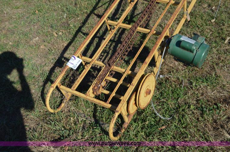 image for item K7596 Square bale conveyor