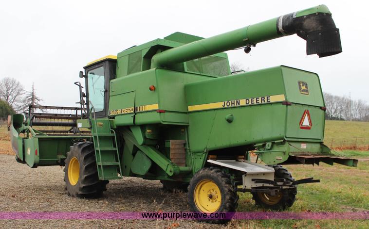image for item L2365 1982 John Deere 6620 Side Hill combine