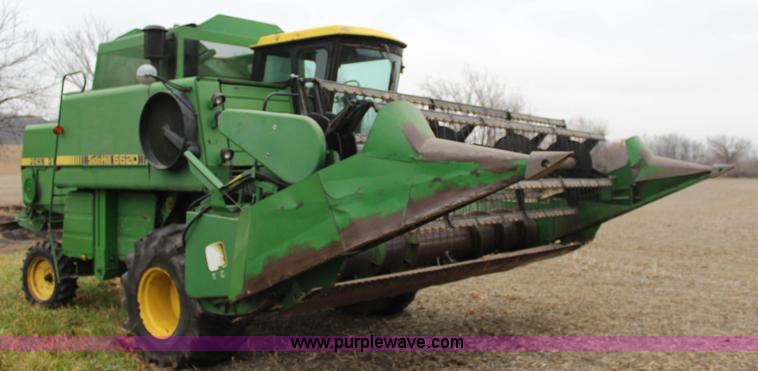 image for item L2365 1982 John Deere 6620 Side Hill combine