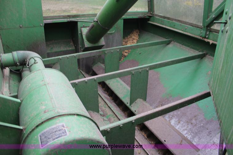 image for item L2365 1982 John Deere 6620 Side Hill combine