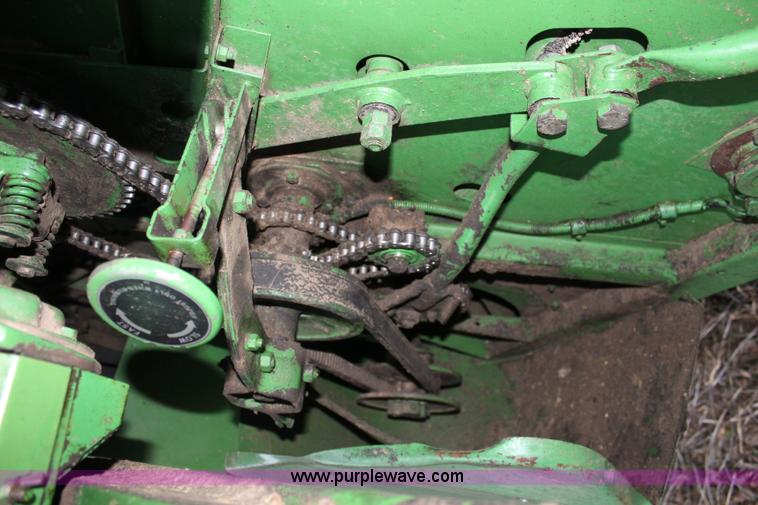 image for item L2365 1982 John Deere 6620 Side Hill combine