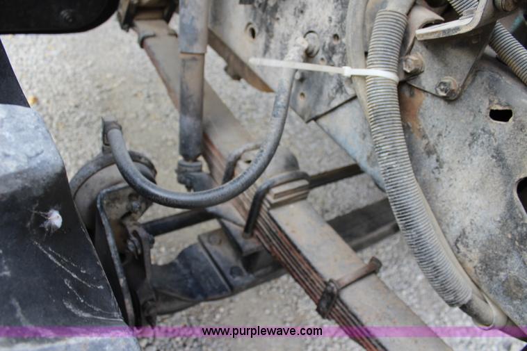 image for item L2399 1991 International 4900 Loral LIQUI-Max applicator truck