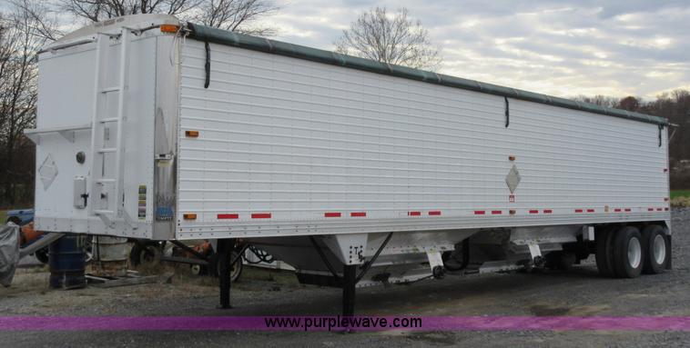 image for item L4535 2005 Timpte double hopper grain trailer