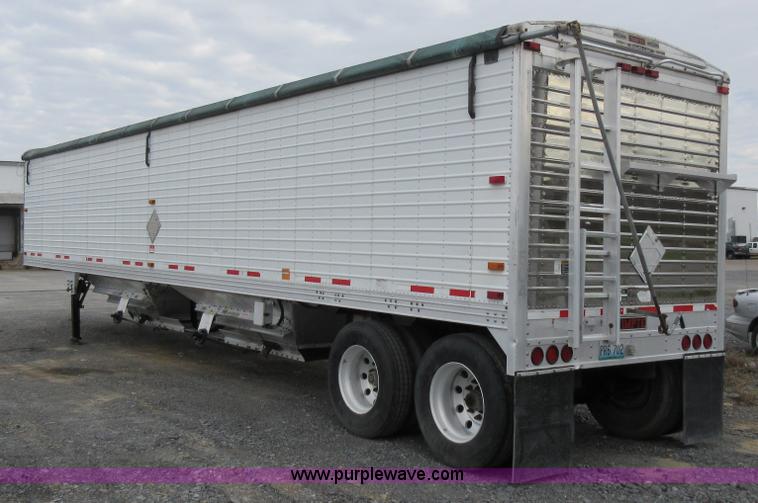 image for item L4535 2005 Timpte double hopper grain trailer