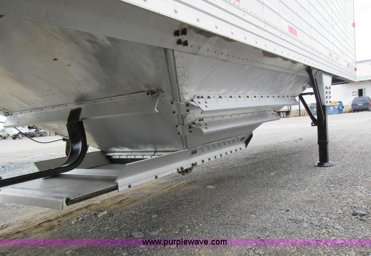 image for item L4535 2005 Timpte double hopper grain trailer