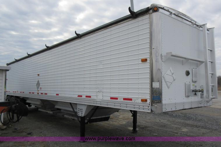 image for item L4535 2005 Timpte double hopper grain trailer