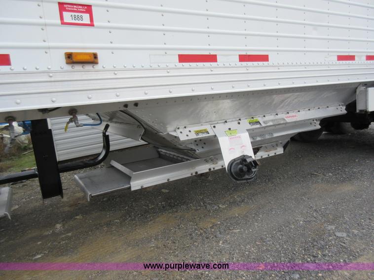 image for item L4535 2005 Timpte double hopper grain trailer