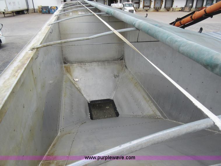 image for item L4535 2005 Timpte double hopper grain trailer