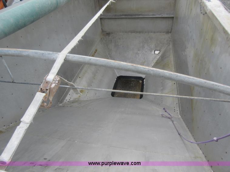 image for item L4535 2005 Timpte double hopper grain trailer