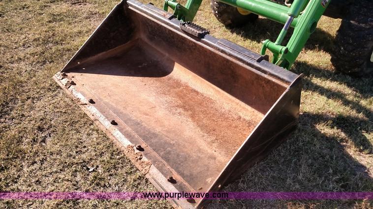 image for item L6024 2006 John Deere 4520 compact utility tractor