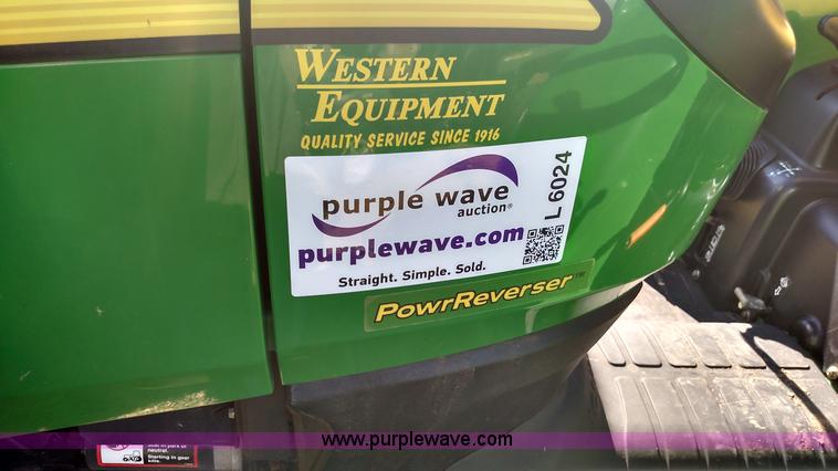 image for item L6024 2006 John Deere 4520 compact utility tractor