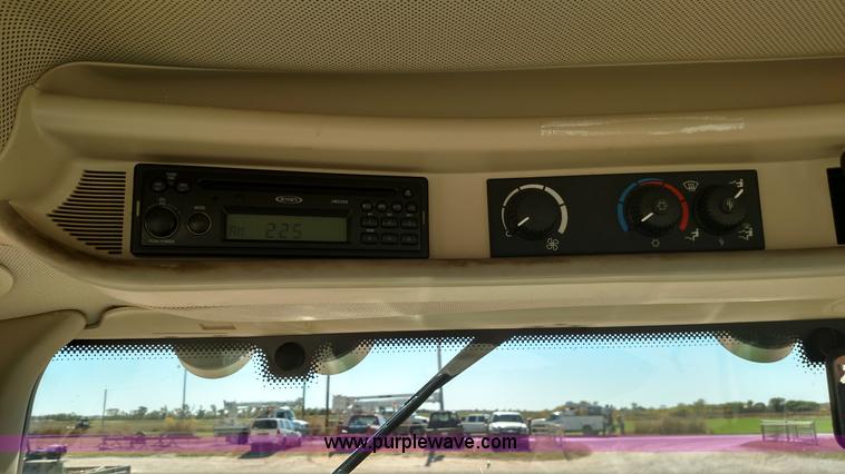 image for item L6032 2008 John Deere 6430 Premium MFWD tractor