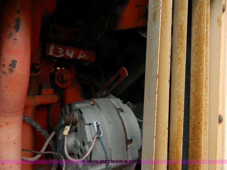 image for item L7275 Case 1170 tractor