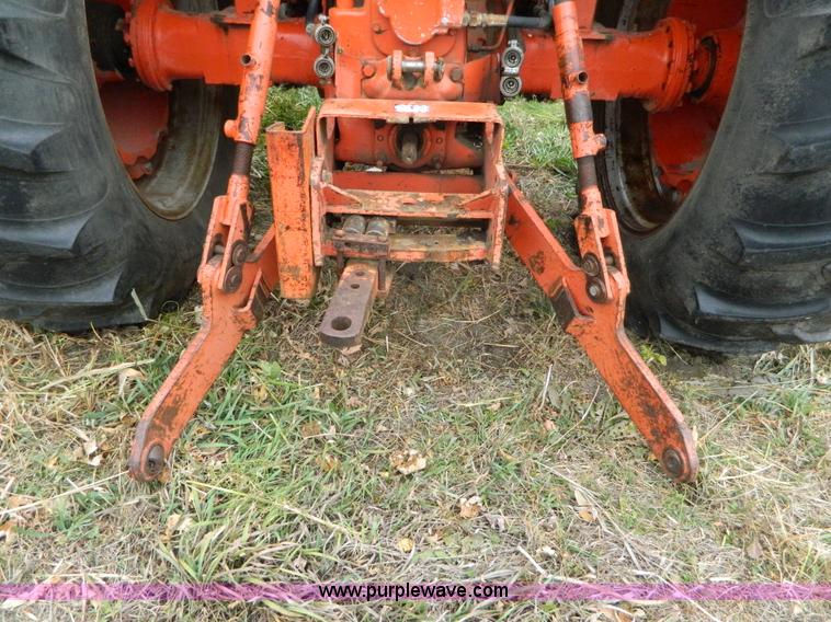 image for item L7275 Case 1170 tractor