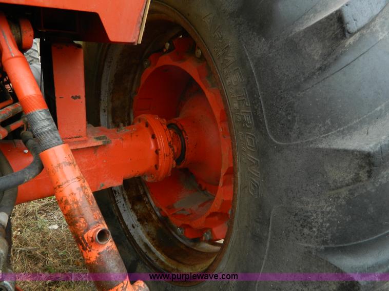 image for item L7275 Case 1170 tractor