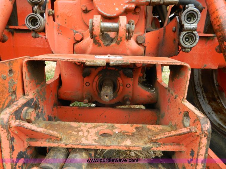 image for item L7275 Case 1170 tractor