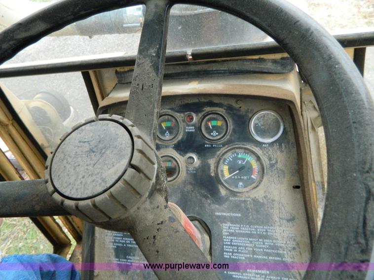 image for item L7275 Case 1170 tractor