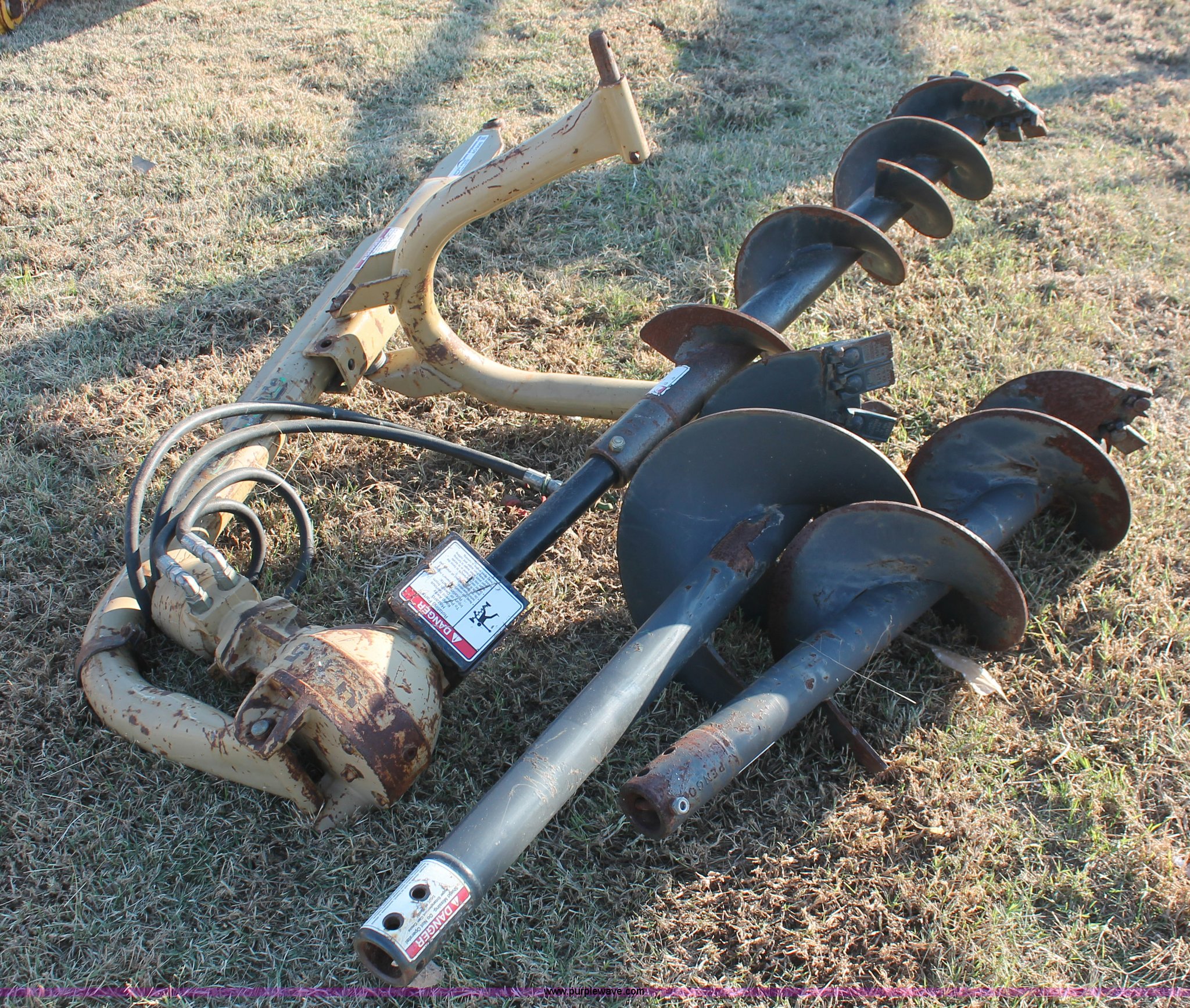 Land Pride HD25 hydraulic post hole auger in Hennessey, OK Item