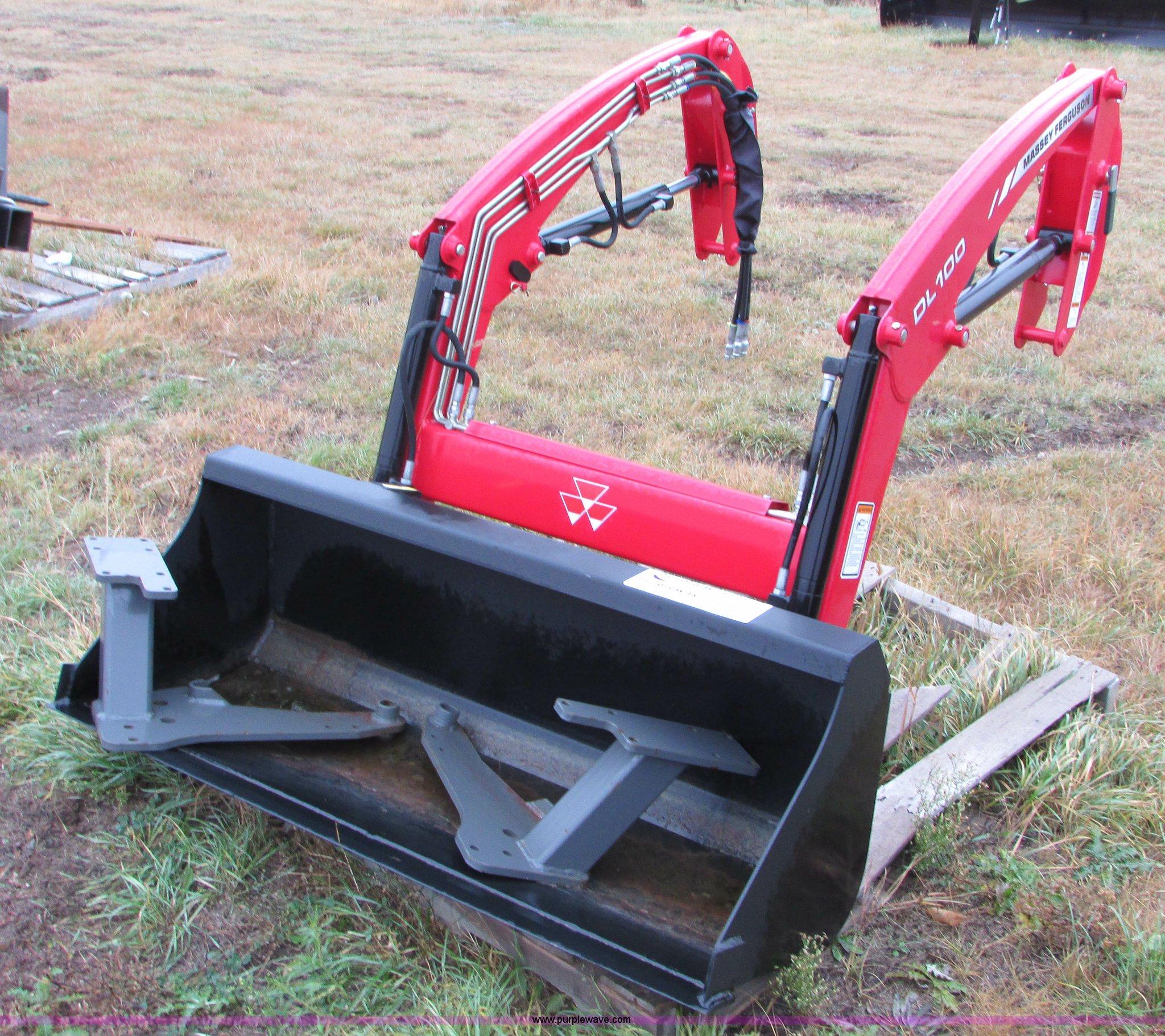 MasseyFerguson DL100 loader in Williston, ND Item J1707 sold