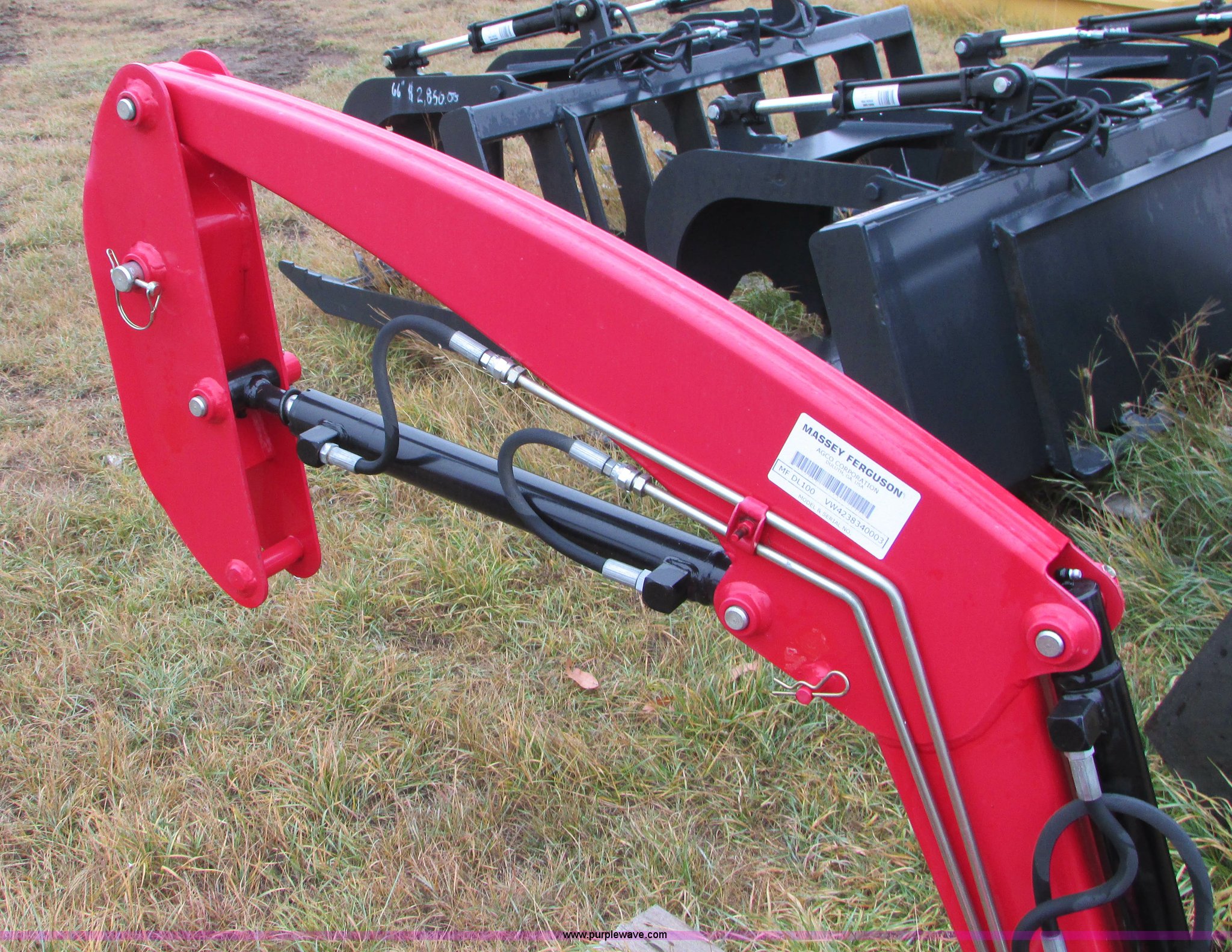 MasseyFerguson DL100 loader in Williston, ND Item J1707 sold