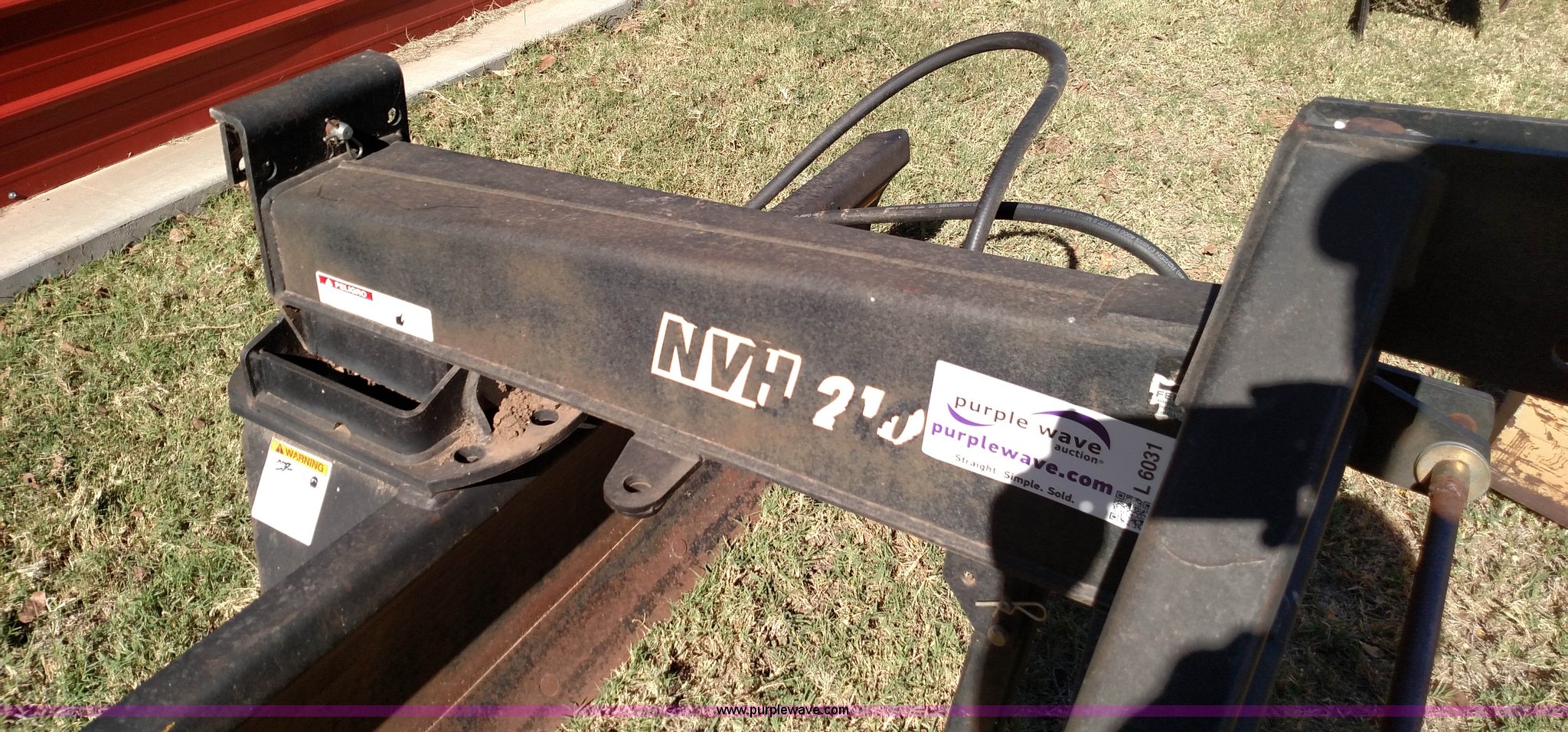 Bison NVH210 blade in Alva, OK Item L6031 sold Purple Wave