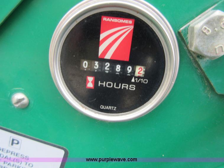 image for item BB9034 Ransoms AR250 fairway mower