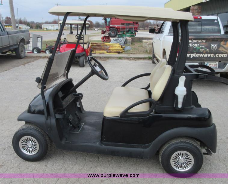 image for item BB9041 2011 Club Car Precident golf cart