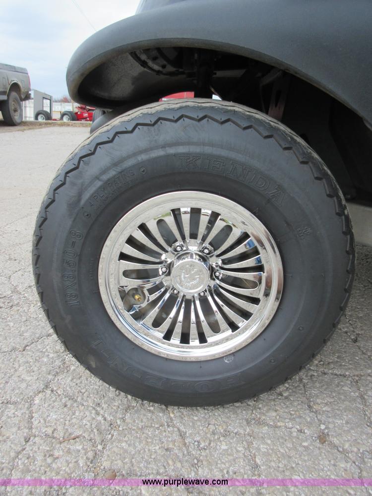 image for item BB9041 2011 Club Car Precident golf cart