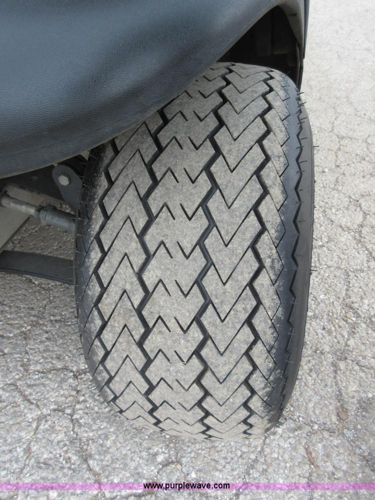 image for item BB9041 2011 Club Car Precident golf cart