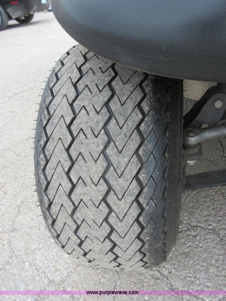 image for item BB9041 2011 Club Car Precident golf cart