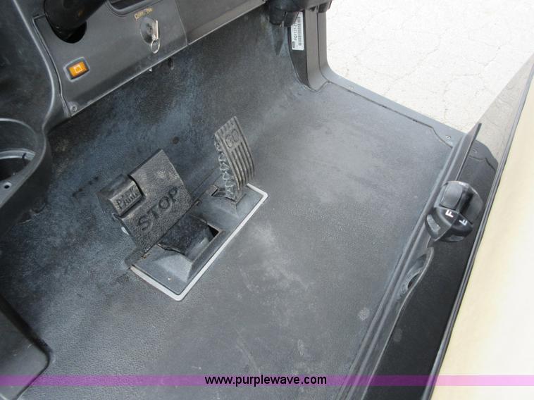 image for item BB9041 2011 Club Car Precident golf cart