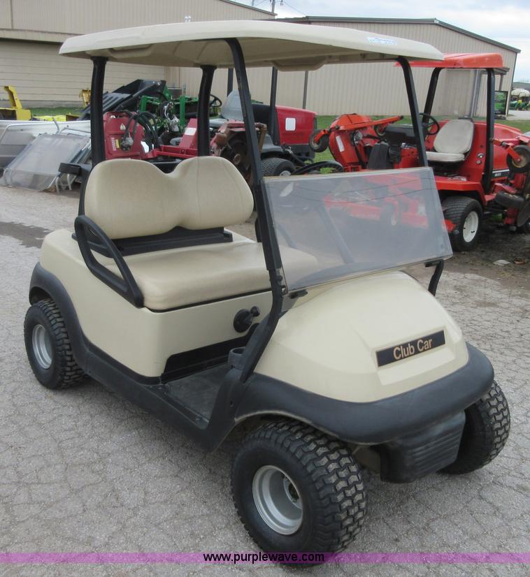 image for item BB9042 2010 Club Car Precident golf cart