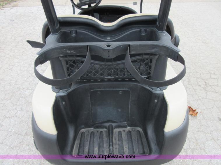 image for item BB9042 2010 Club Car Precident golf cart
