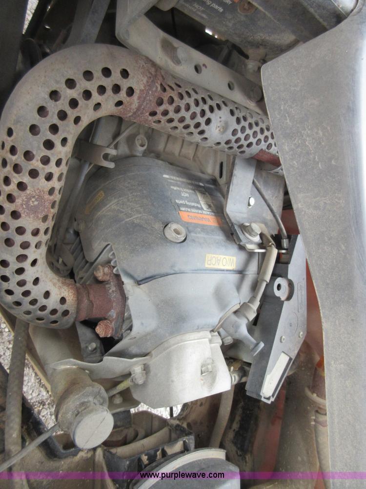 image for item BB9042 2010 Club Car Precident golf cart