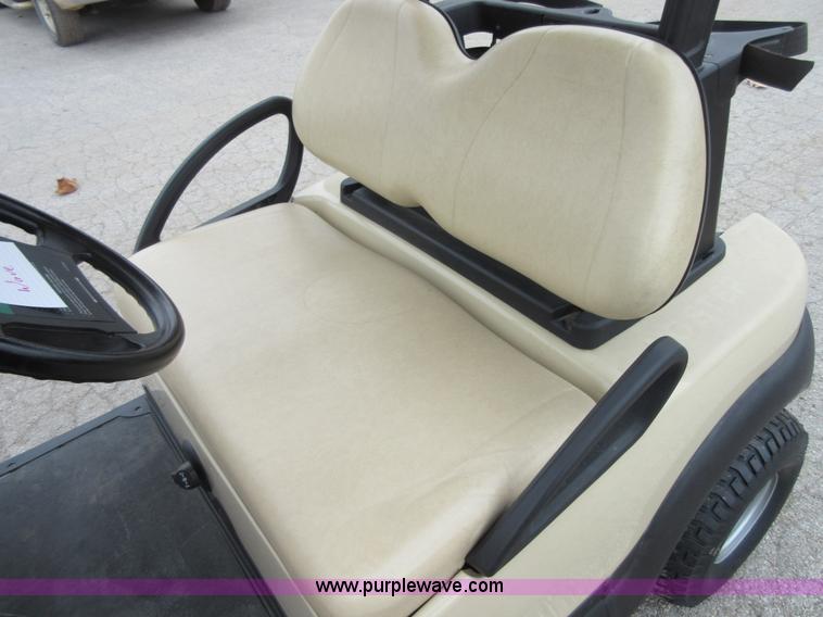 image for item BB9042 2010 Club Car Precident golf cart