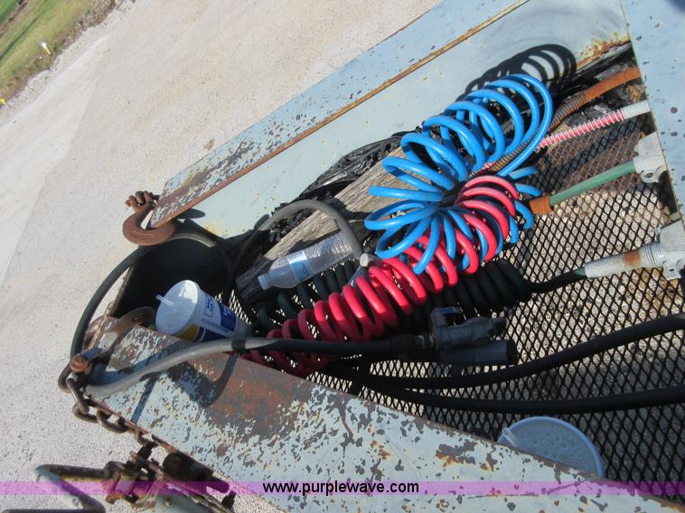 image for item BB9044 2004 Holden HCP10 converter dolly