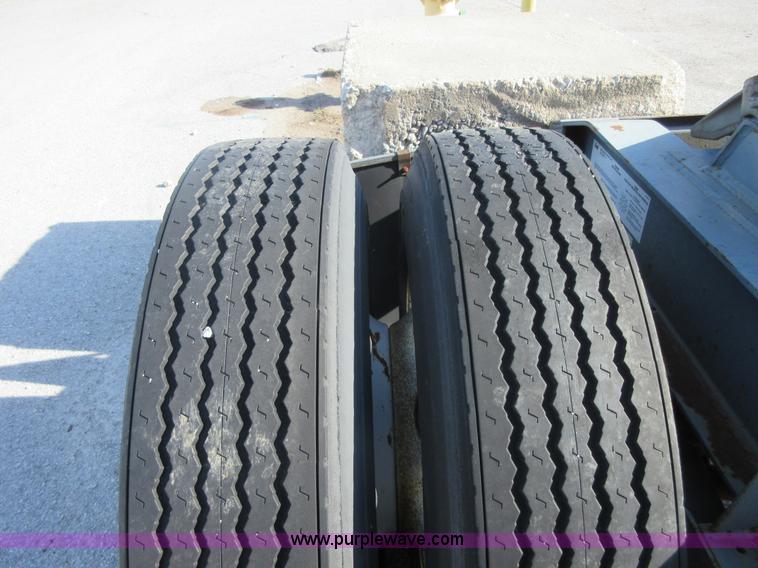 image for item BB9044 2004 Holden HCP10 converter dolly