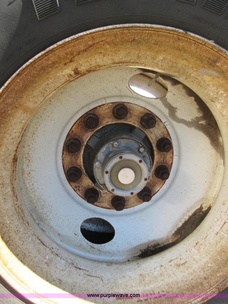 image for item BB9045 2002 Holden HCP10 converter dolly